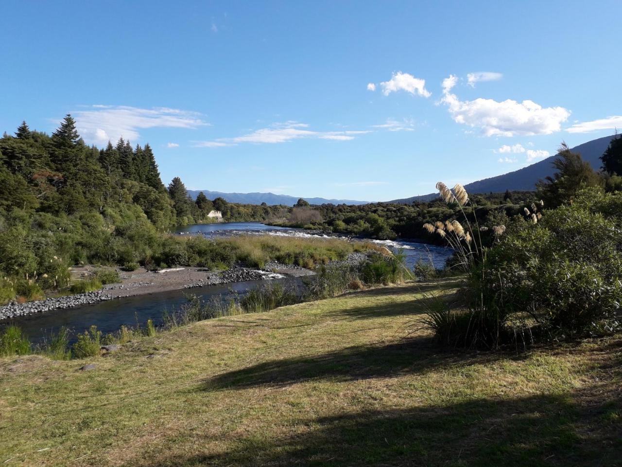 The Barn In Turangi Villa Exterior photo